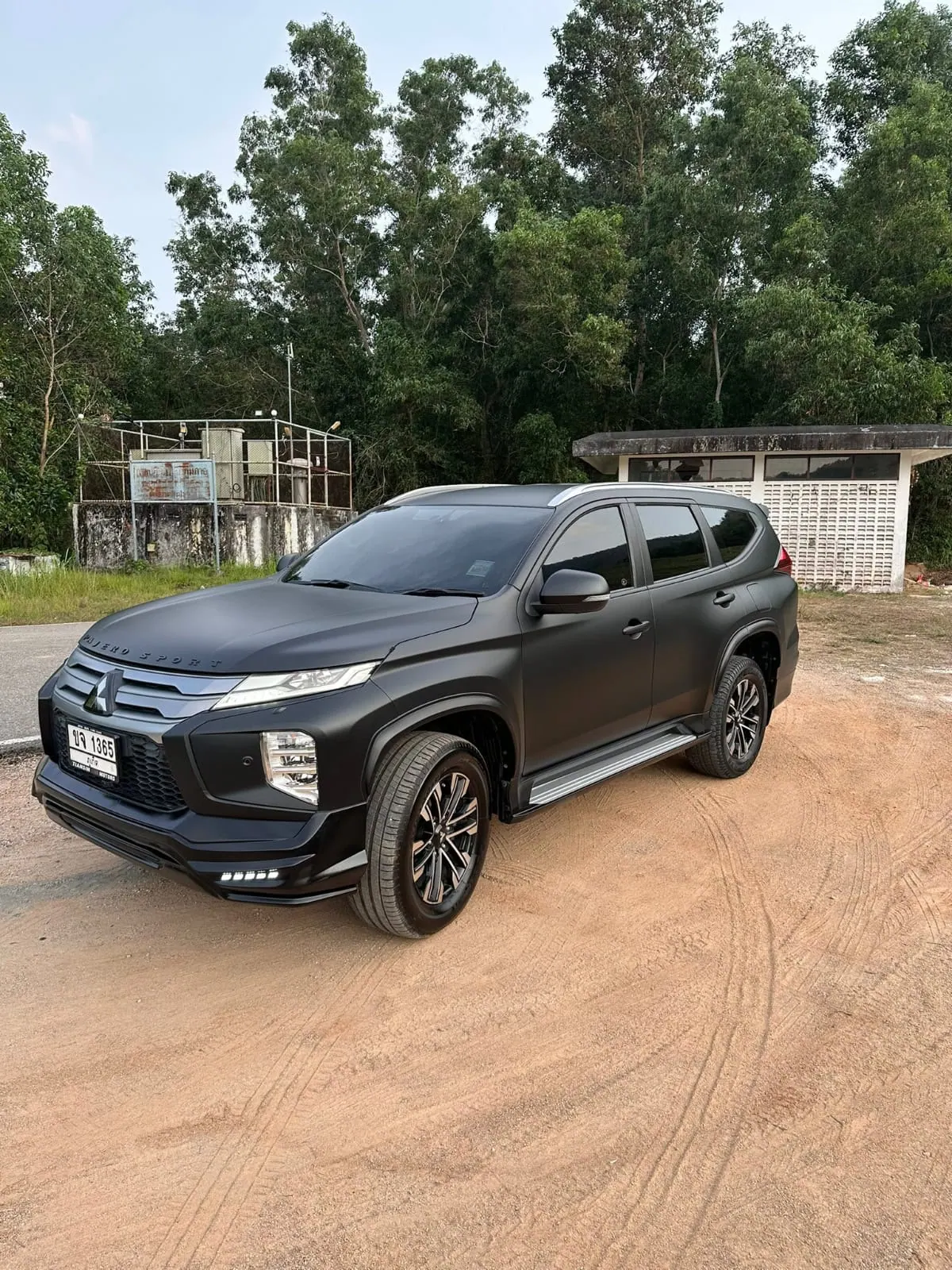 Mitsubishi Pajero Sport (2023–2024) — thumbnail 3